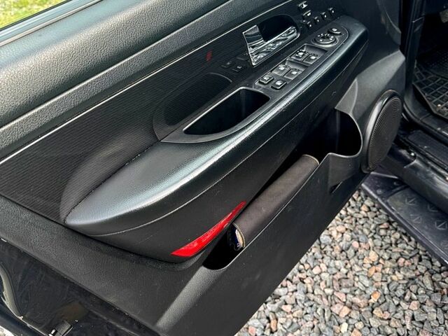Чорний Cанг Йонг Rexton, об'ємом двигуна 2.7 л та пробігом 215 тис. км за 7200 $, фото 10 на Automoto.ua