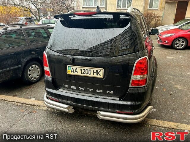 Чорний Cанг Йонг Rexton, об'ємом двигуна 2.7 л та пробігом 304 тис. км за 8700 $, фото 1 на Automoto.ua