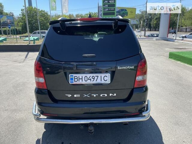 Чорний Cанг Йонг Rexton, об'ємом двигуна 2.7 л та пробігом 149 тис. км за 6999 $, фото 5 на Automoto.ua