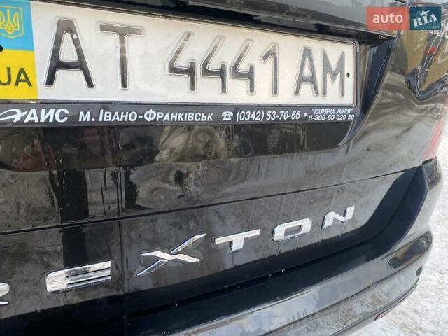 Черный Cанг Йонг Рекстон, объемом двигателя 2.7 л и пробегом 300 тыс. км за 7200 $, фото 5 на Automoto.ua