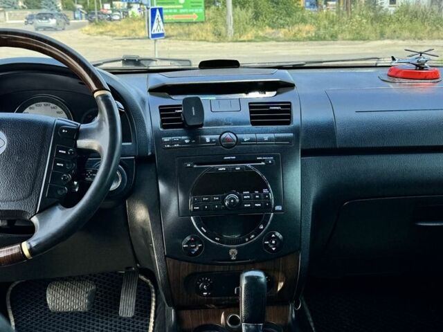 Чорний Cанг Йонг Rexton, об'ємом двигуна 2.7 л та пробігом 300 тис. км за 5500 $, фото 7 на Automoto.ua