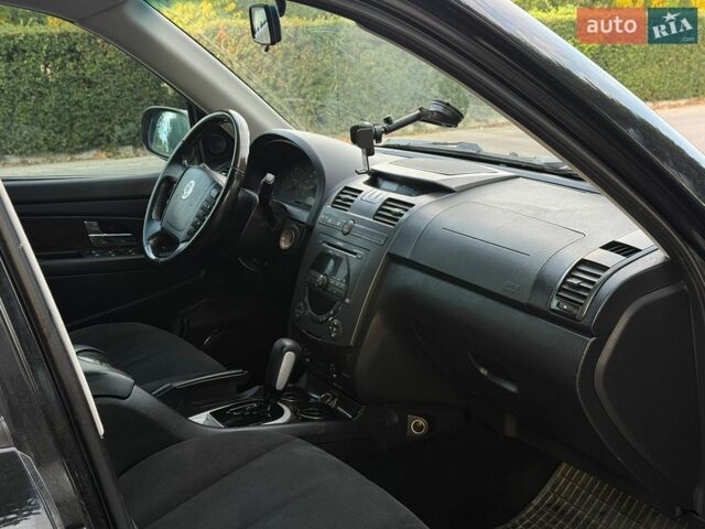 Чорний Cанг Йонг Rexton, об'ємом двигуна 2.7 л та пробігом 205 тис. км за 6400 $, фото 10 на Automoto.ua