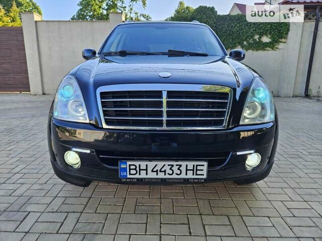 Чорний Cанг Йонг Rexton, об'ємом двигуна 2.7 л та пробігом 157 тис. км за 9900 $, фото 16 на Automoto.ua