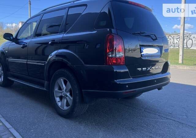 Чорний Cанг Йонг Rexton, об'ємом двигуна 2.7 л та пробігом 193 тис. км за 7999 $, фото 10 на Automoto.ua