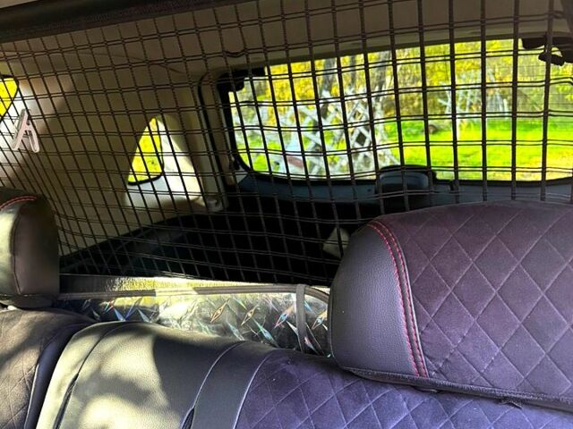 Черный Cанг Йонг Рекстон, объемом двигателя 2.7 л и пробегом 222 тыс. км за 6500 $, фото 10 на Automoto.ua