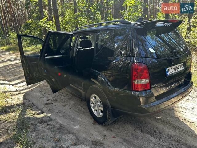 Cанг Йонг Rexton 2010 у Києві на Automoto.ua Чорний Cанг Йонг Rexton, об'ємом двигуна 2.7 л та пробігом 224 тис. км за 8900 $, фото 16 на Automoto.ua