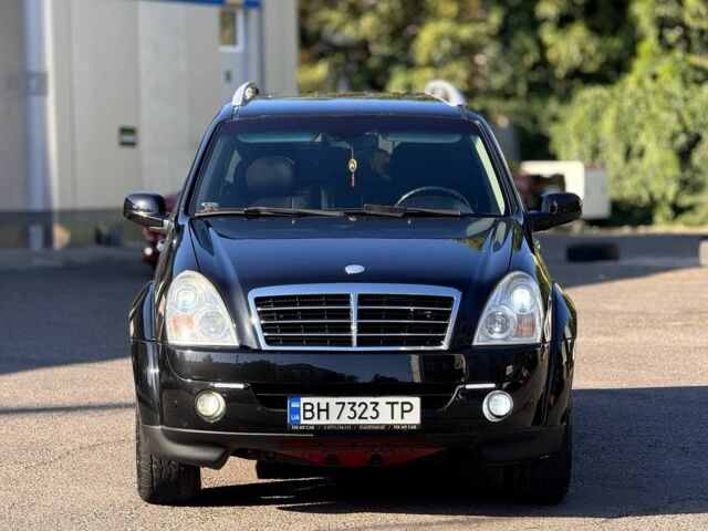 Чорний Cанг Йонг Rexton, об'ємом двигуна 2.7 л та пробігом 180 тис. км за 8642 $, фото 4 на Automoto.ua