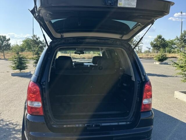 Чорний Cанг Йонг Rexton, об'ємом двигуна 2.7 л та пробігом 221 тис. км за 10800 $, фото 13 на Automoto.ua