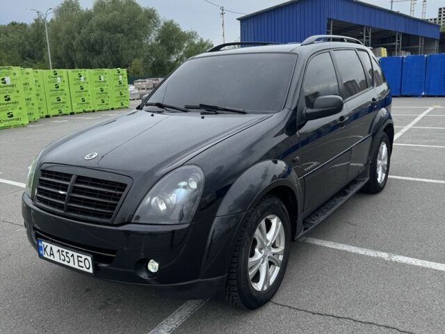 Чорний Cанг Йонг Rexton, об'ємом двигуна 2.7 л та пробігом 247 тис. км за 11000 $, фото 10 на Automoto.ua
