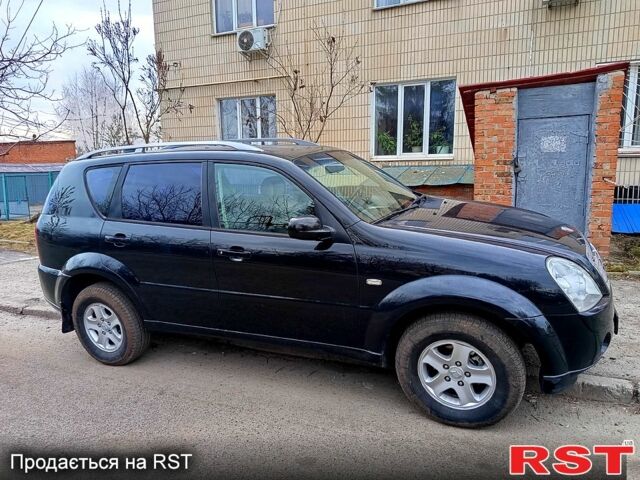 Черный Cанг Йонг Рекстон, объемом двигателя 2.7 л и пробегом 186 тыс. км за 7999 $, фото 3 на Automoto.ua