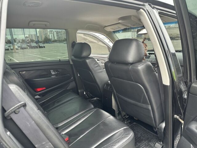 Черный Cанг Йонг Рекстон, объемом двигателя 2.7 л и пробегом 247 тыс. км за 10000 $, фото 9 на Automoto.ua