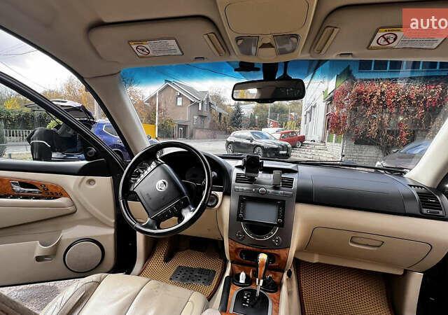 Чорний Cанг Йонг Rexton, об'ємом двигуна 2.7 л та пробігом 220 тис. км за 11000 $, фото 9 на Automoto.ua