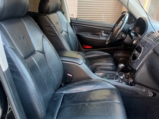 Чорний Cанг Йонг Rexton, об'ємом двигуна 2.7 л та пробігом 152 тис. км за 9700 $, фото 4 на Automoto.ua