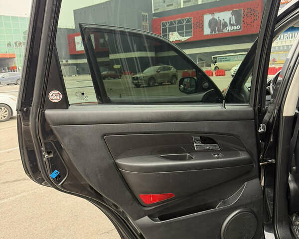 Черный Cанг Йонг Рекстон, объемом двигателя 2.7 л и пробегом 219 тыс. км за 10800 $, фото 11 на Automoto.ua