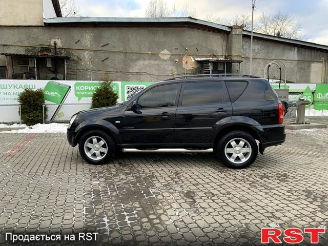 Чорний Cанг Йонг Rexton, об'ємом двигуна 2.7 л та пробігом 1 тис. км за 12777 $, фото 4 на Automoto.ua