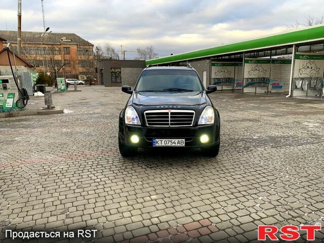 Чорний Cанг Йонг Rexton, об'ємом двигуна 2.7 л та пробігом 189 тис. км за 11950 $, фото 5 на Automoto.ua