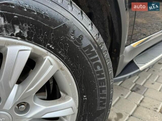 Чорний Cанг Йонг Rexton, об'ємом двигуна 2.7 л та пробігом 260 тис. км за 10400 $, фото 14 на Automoto.ua