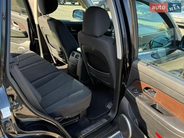 Чорний Cанг Йонг Rexton, об'ємом двигуна 2.7 л та пробігом 166 тис. км за 10500 $, фото 5 на Automoto.ua