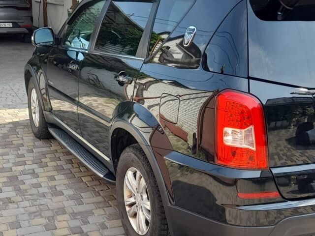 Чорний Cанг Йонг Rexton, об'ємом двигуна 0 л та пробігом 82 тис. км за 14118 $, фото 15 на Automoto.ua
