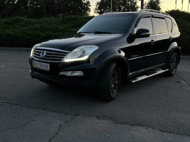 Чорний Cанг Йонг Rexton, об'ємом двигуна 2.7 л та пробігом 224 тис. км за 10999 $, фото 14 на Automoto.ua