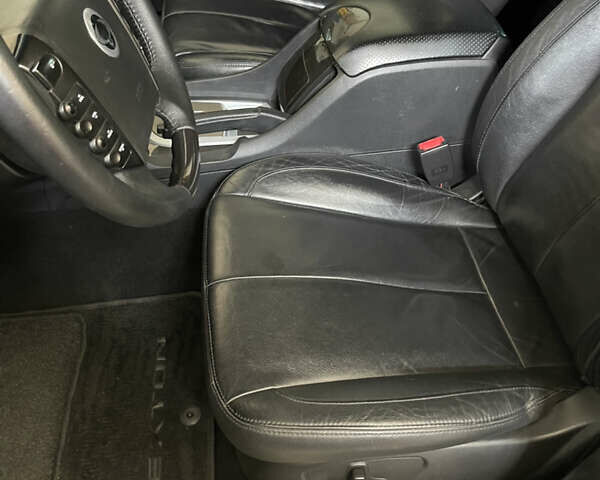 Чорний Cанг Йонг Rexton, об'ємом двигуна 2 л та пробігом 199 тис. км за 9300 $, фото 13 на Automoto.ua