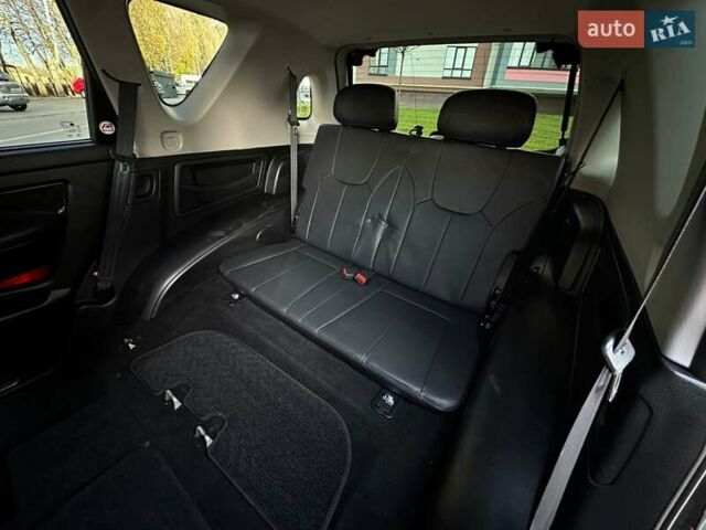 Чорний Cанг Йонг Rexton, об'ємом двигуна 2 л та пробігом 259 тис. км за 12999 $, фото 54 на Automoto.ua
