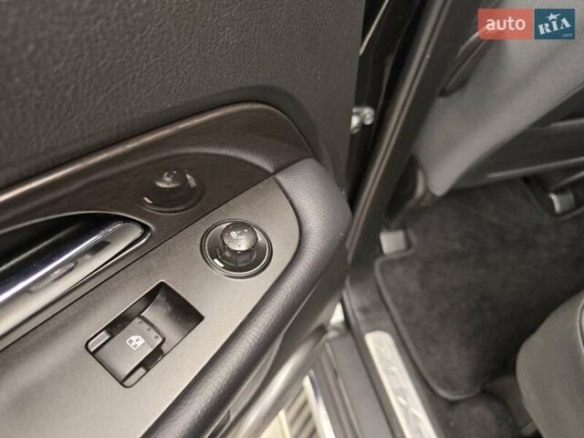 Чорний Cанг Йонг Rexton, об'ємом двигуна 2.7 л та пробігом 160 тис. км за 11500 $, фото 30 на Automoto.ua