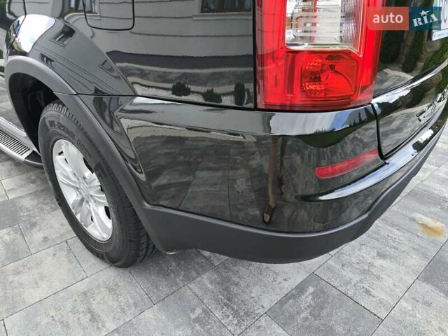 Чорний Cанг Йонг Rexton, об'ємом двигуна 2.7 л та пробігом 160 тис. км за 11500 $, фото 55 на Automoto.ua