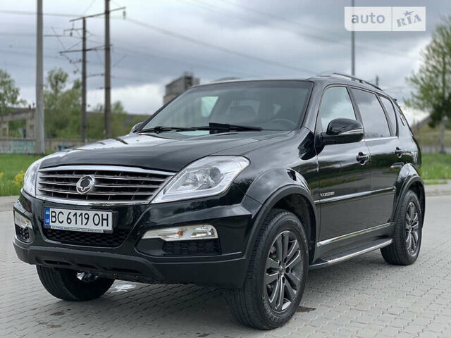 Чорний Cанг Йонг Rexton, об'ємом двигуна 2 л та пробігом 230 тис. км за 14500 $, фото 5 на Automoto.ua