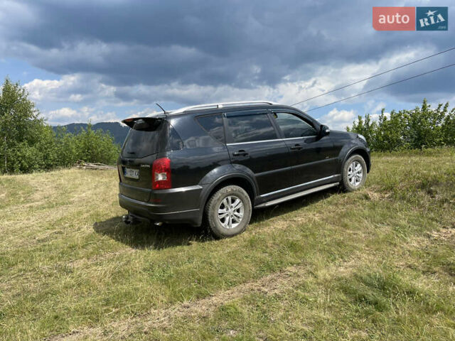 Чорний Cанг Йонг Rexton, об'ємом двигуна 2 л та пробігом 199 тис. км за 9300 $, фото 7 на Automoto.ua