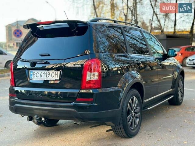 Чорний Cанг Йонг Rexton, об'ємом двигуна 2 л та пробігом 259 тис. км за 12999 $, фото 4 на Automoto.ua