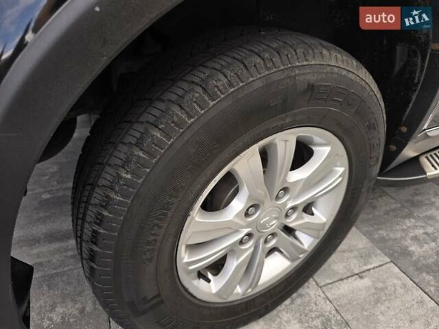 Чорний Cанг Йонг Rexton, об'ємом двигуна 2.7 л та пробігом 160 тис. км за 11500 $, фото 63 на Automoto.ua
