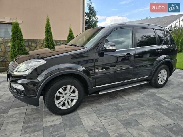 Чорний Cанг Йонг Rexton, об'ємом двигуна 2.7 л та пробігом 160 тис. км за 11500 $, фото 16 на Automoto.ua