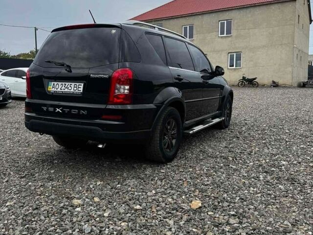 Чорний Cанг Йонг Rexton, об'ємом двигуна 2.7 л та пробігом 224 тис. км за 9999 $, фото 3 на Automoto.ua