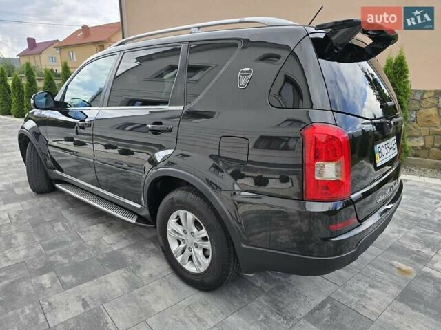 Чорний Cанг Йонг Rexton, об'ємом двигуна 2.7 л та пробігом 160 тис. км за 11500 $, фото 71 на Automoto.ua