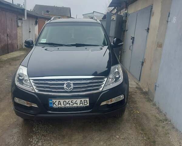 Чорний Cанг Йонг Rexton, об'ємом двигуна 2.7 л та пробігом 131 тис. км за 12100 $, фото 5 на Automoto.ua