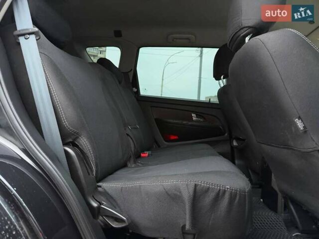 Чорний Cанг Йонг Rexton, об'ємом двигуна 2 л та пробігом 155 тис. км за 13890 $, фото 10 на Automoto.ua