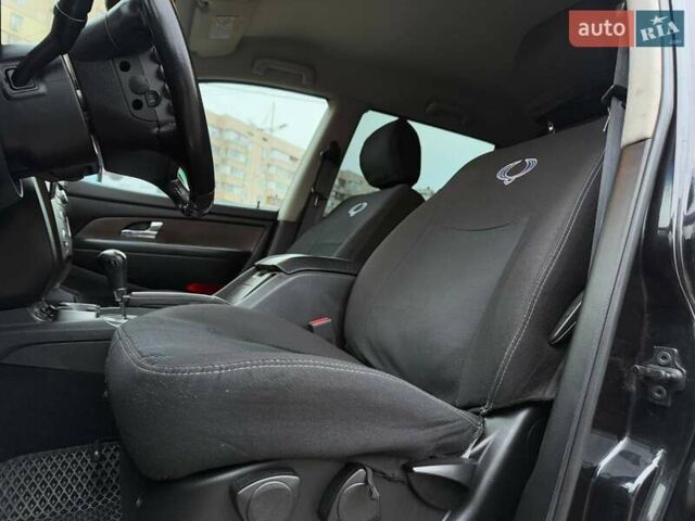 Чорний Cанг Йонг Rexton, об'ємом двигуна 2 л та пробігом 155 тис. км за 13890 $, фото 8 на Automoto.ua