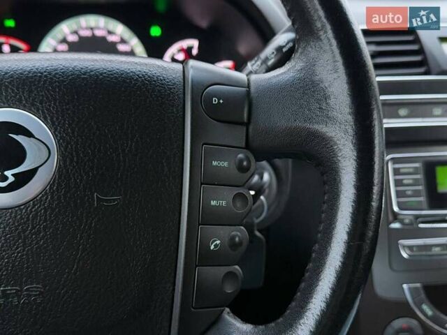 Чорний Cанг Йонг Rexton, об'ємом двигуна 2 л та пробігом 155 тис. км за 13890 $, фото 23 на Automoto.ua