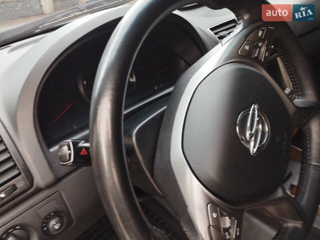 Чорний Cанг Йонг Rexton, об'ємом двигуна 2.2 л та пробігом 52 тис. км за 22000 $, фото 4 на Automoto.ua