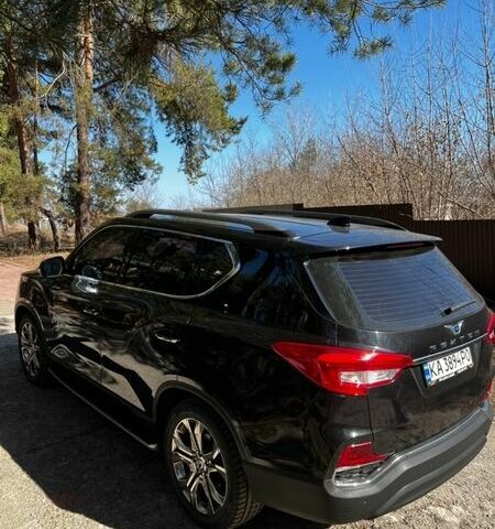 Чорний Cанг Йонг Rexton, об'ємом двигуна 2.2 л та пробігом 138 тис. км за 23700 $, фото 4 на Automoto.ua