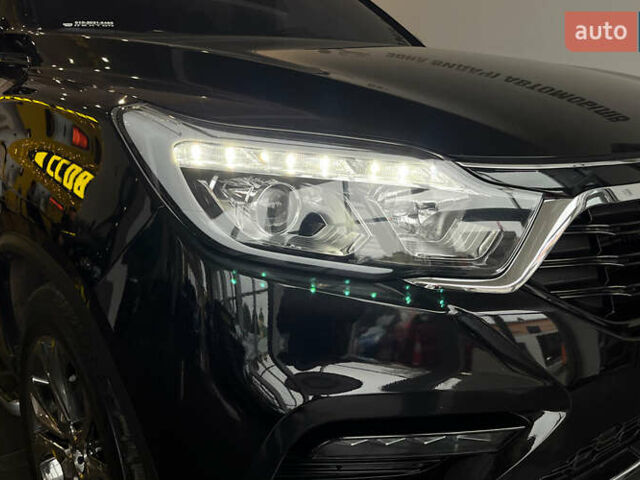 Черный Cанг Йонг Рекстон, объемом двигателя 2.16 л и пробегом 114 тыс. км за 22200 $, фото 23 на Automoto.ua