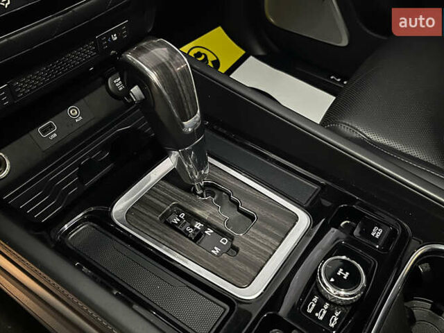 Черный Cанг Йонг Рекстон, объемом двигателя 2.16 л и пробегом 114 тыс. км за 22200 $, фото 16 на Automoto.ua