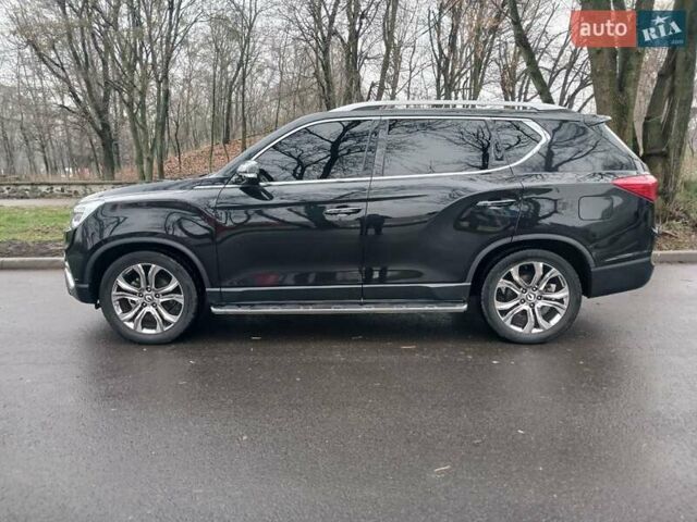 Чорний Cанг Йонг Rexton, об'ємом двигуна 2.16 л та пробігом 132 тис. км за 19700 $, фото 4 на Automoto.ua