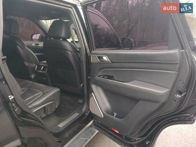 Чорний Cанг Йонг Rexton, об'ємом двигуна 2.16 л та пробігом 132 тис. км за 19700 $, фото 44 на Automoto.ua