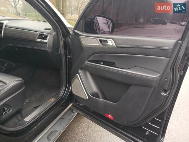 Чорний Cанг Йонг Rexton, об'ємом двигуна 2.16 л та пробігом 132 тис. км за 19700 $, фото 39 на Automoto.ua