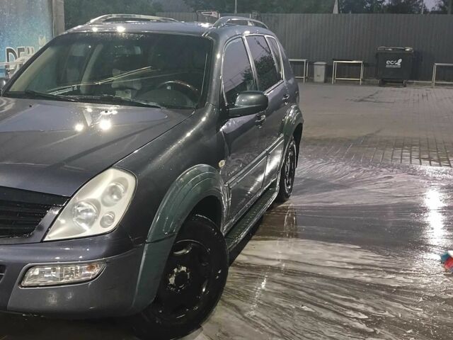 Фіолетовий Cанг Йонг Rexton, об'ємом двигуна 2.7 л та пробігом 180 тис. км за 4800 $, фото 7 на Automoto.ua