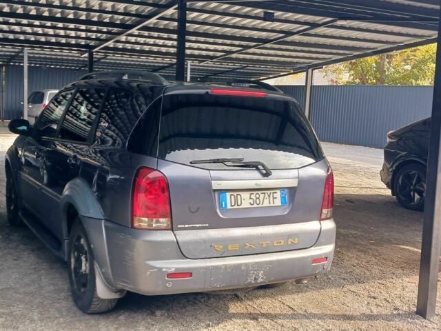 Фіолетовий Cанг Йонг Rexton, об'ємом двигуна 2.7 л та пробігом 180 тис. км за 4800 $, фото 4 на Automoto.ua