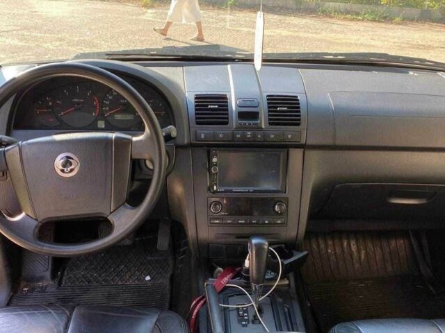 Коричневый Cанг Йонг Рекстон, объемом двигателя 2.7 л и пробегом 268 тыс. км за 3200 $, фото 6 на Automoto.ua