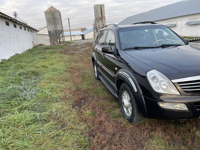 Коричневий Cанг Йонг Rexton, об'ємом двигуна 2.7 л та пробігом 323 тис. км за 3500 $, фото 2 на Automoto.ua